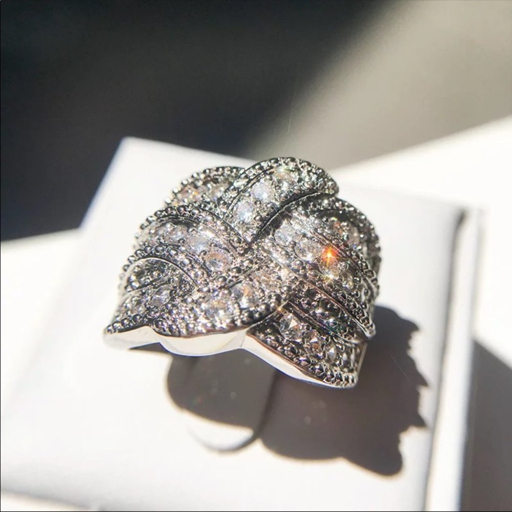 New Sterling Silver Twisted Diamond Ring - Picture 2 of 6